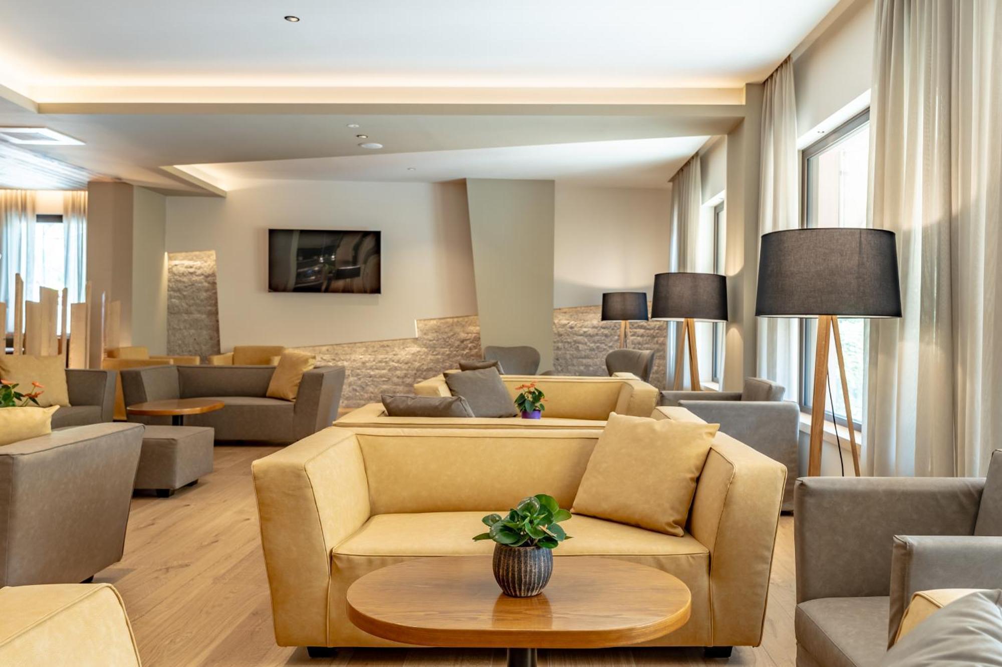 Hotel Ariston 레비코온천 외부 사진