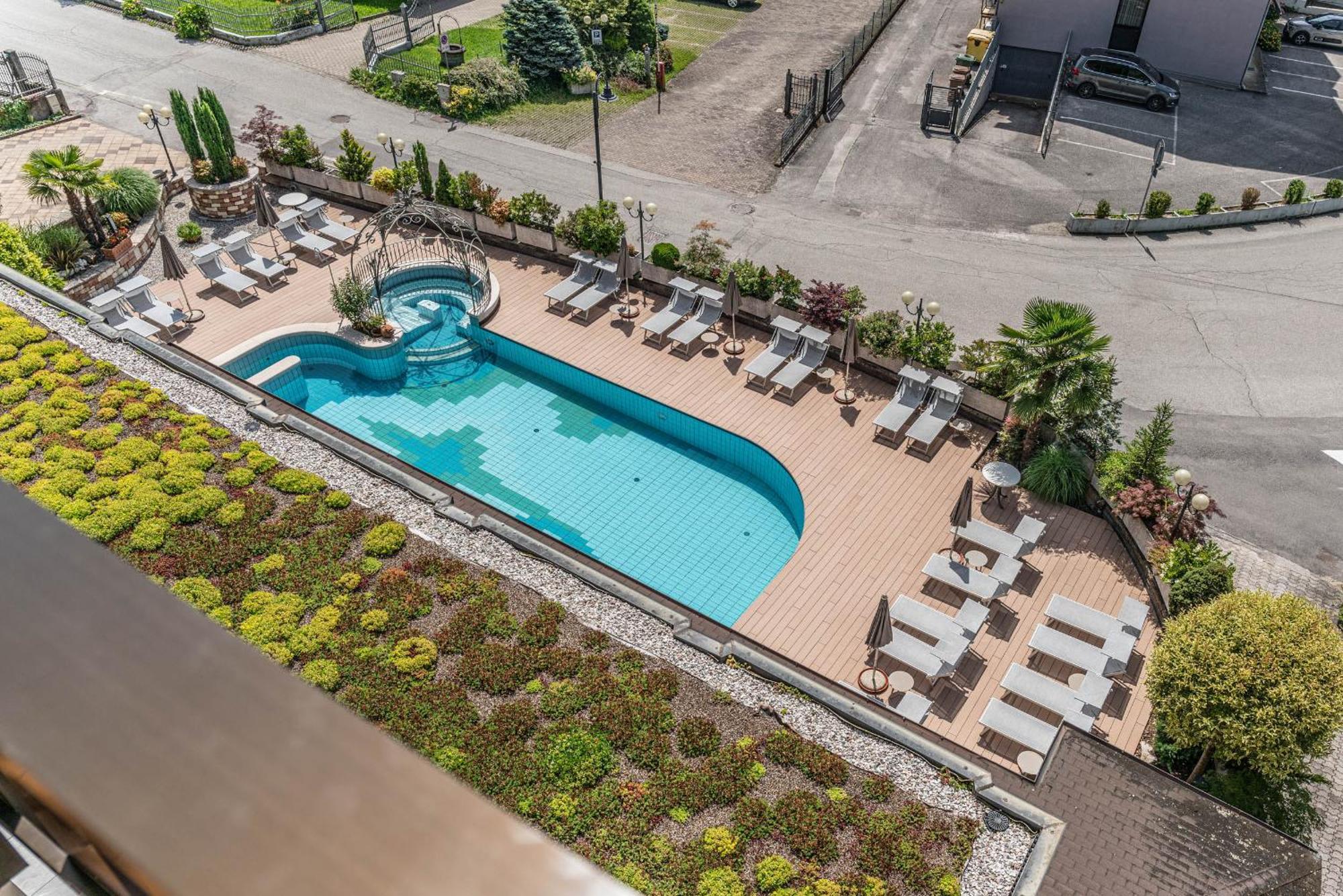 Hotel Ariston 레비코온천 외부 사진